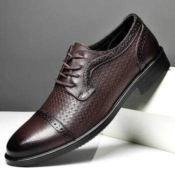2024 Pravega usnja, Oxford moška obutev Modni business casual stranka banket Dnevno letnik čipke usnje blok obleko čevlji